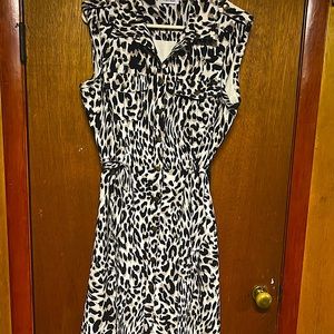 Calvin Klein button down animal print dress with belt. Size 14 Short sleeve